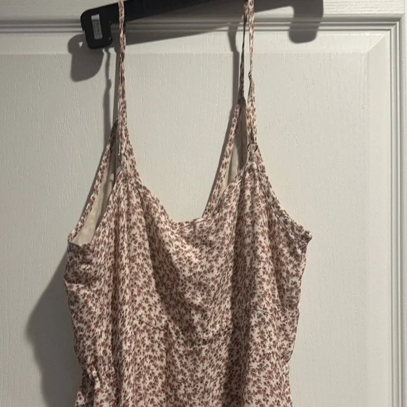 Rails Floral Midi Dress in Cream and Pink - Picture 8 of 8